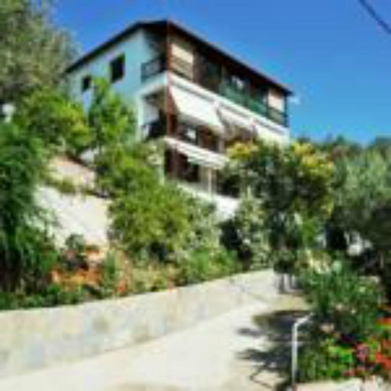 Violetta Studios & Apartments Milina Exterior photo